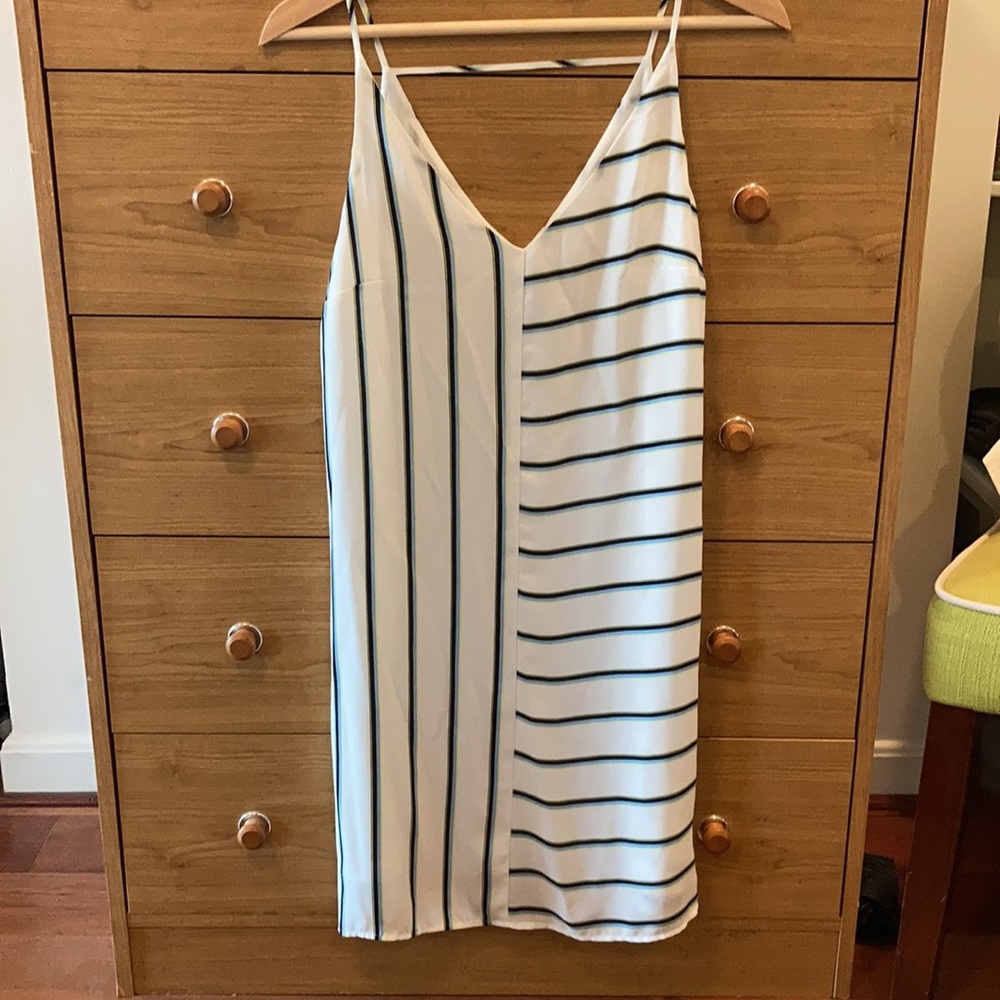 🎉3/$15 1. State Striped Shift Dress - Picture 3 of 6